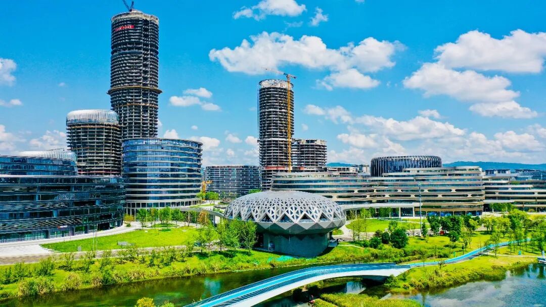 天府发布 | 一场“上山入水”的“碳”访，在天府新区看见公园城市另一面